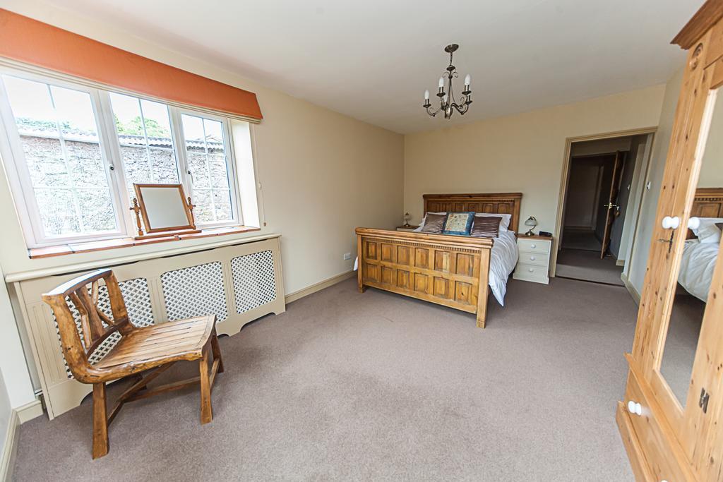 Stoodleigh Court Coach House Bed and Breakfast Tiverton  Eksteriør billede